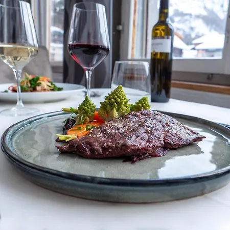 Le Besso - Swiss Romantic ホテル ジナル